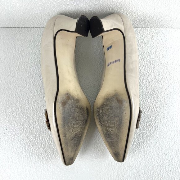 Adrienne 8.5 Womens Bone Leather Heels With Floral Embellishments & Gold Accents - Picture 7 of 16